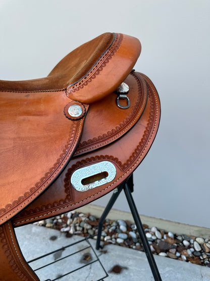 TomGus Saddle, XFQH, 17"