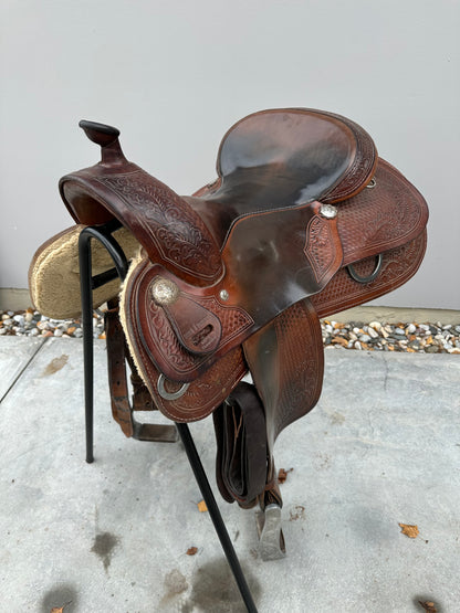 A. Frinta Saddlery for Rocking B, FQH 16“